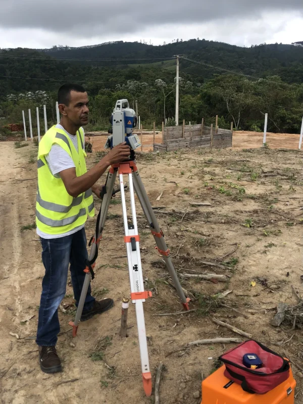 Almeida-Topografia-3-3-Topografia-Mogi-das-Cruzes_-Topografia-Grande-São-Paulo_-Topografia-São-Paulo